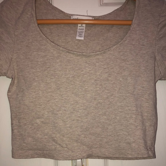 95% cotton beige crop t-shirt - Picture 4 of 6